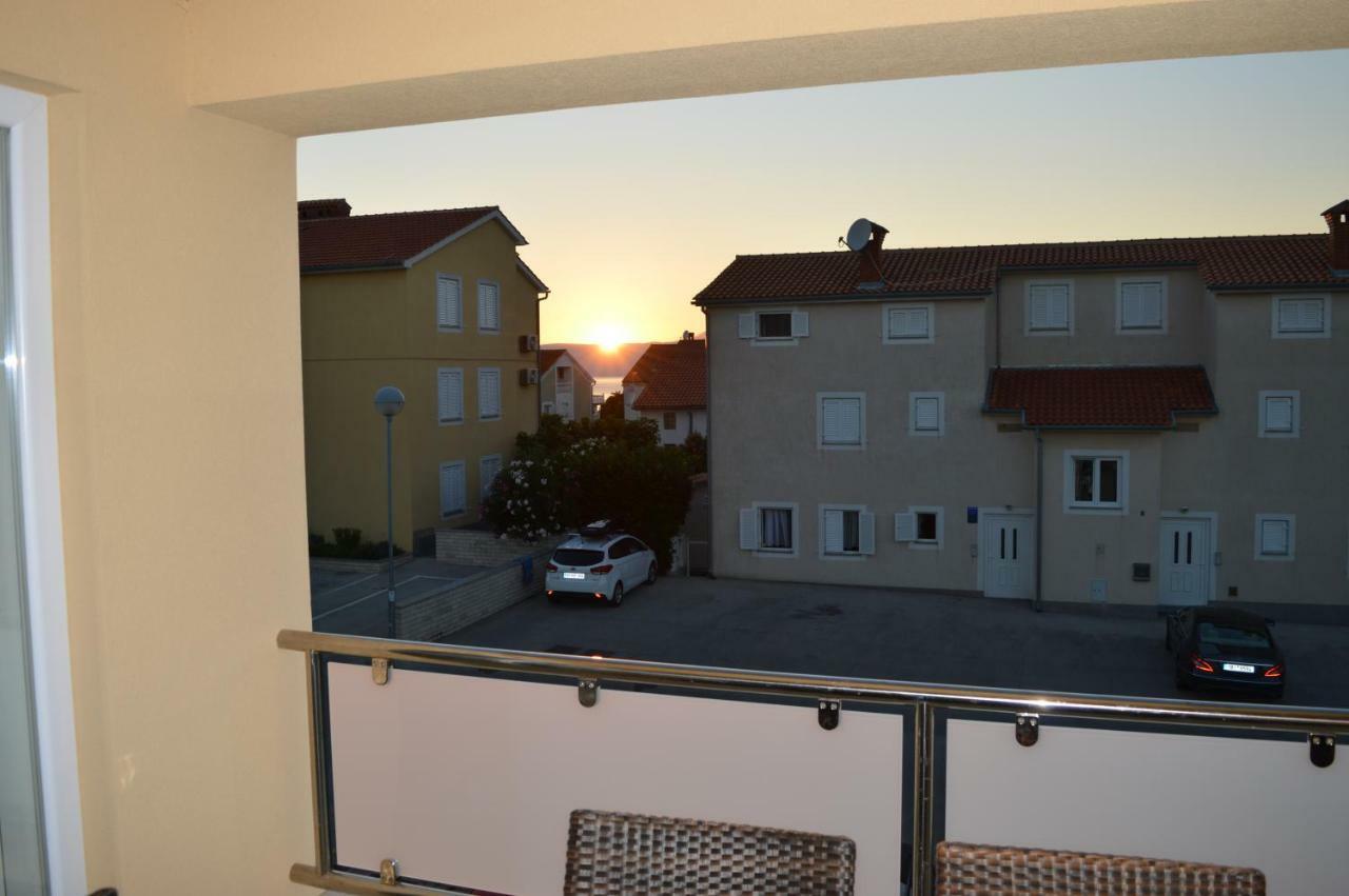 Appartement Malinska Extérieur photo